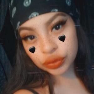 Meet your Posher, Janelle